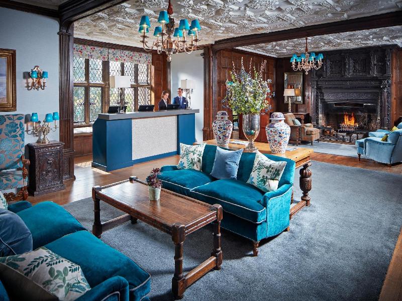 Great Fosters - Lobi