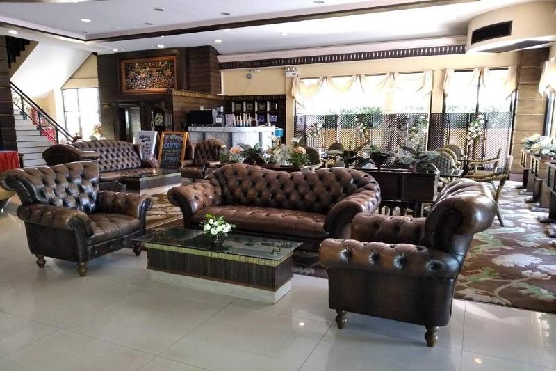 Ruean Phae Royal Park Hotel by ZUZU - Genel