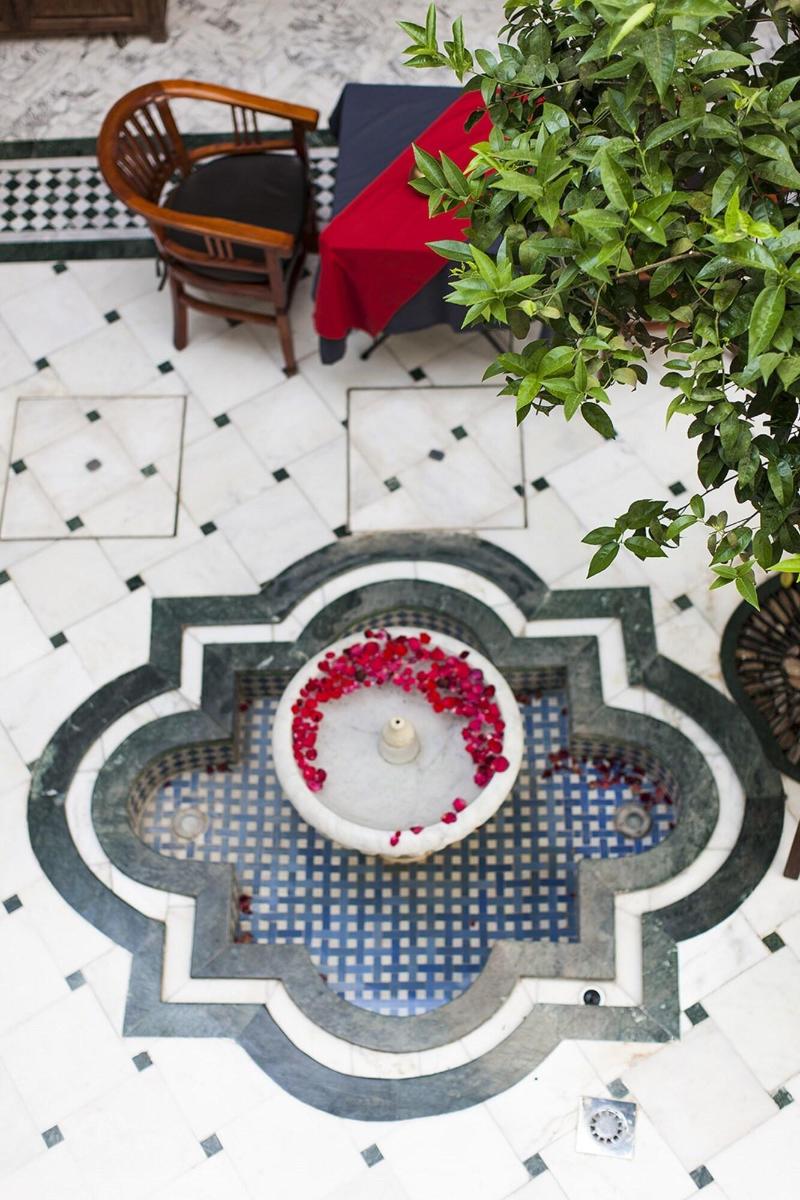 Riad Dar Sohane - Genel