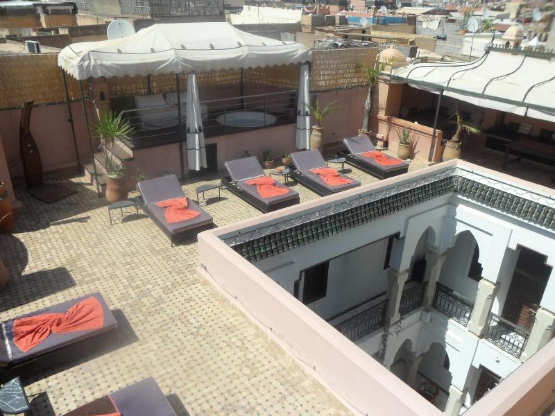 Riad Dar Sohane - Genel
