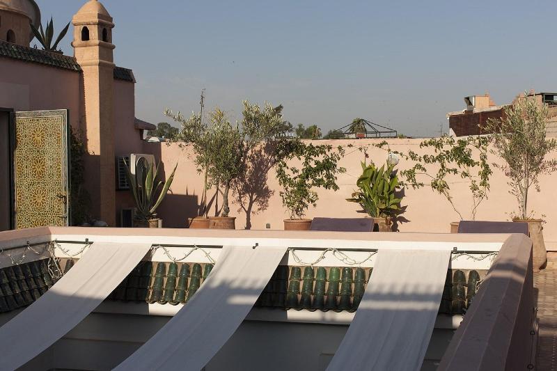 Riad Dar Sohane - Genel