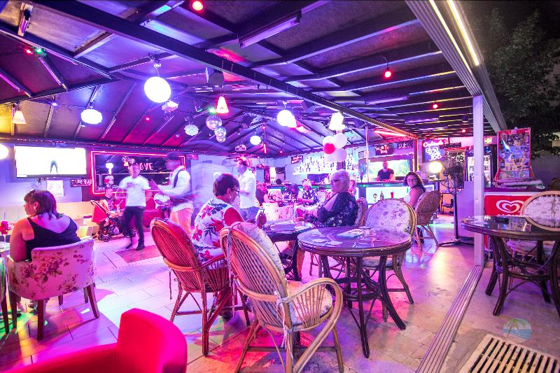 Private - Bar