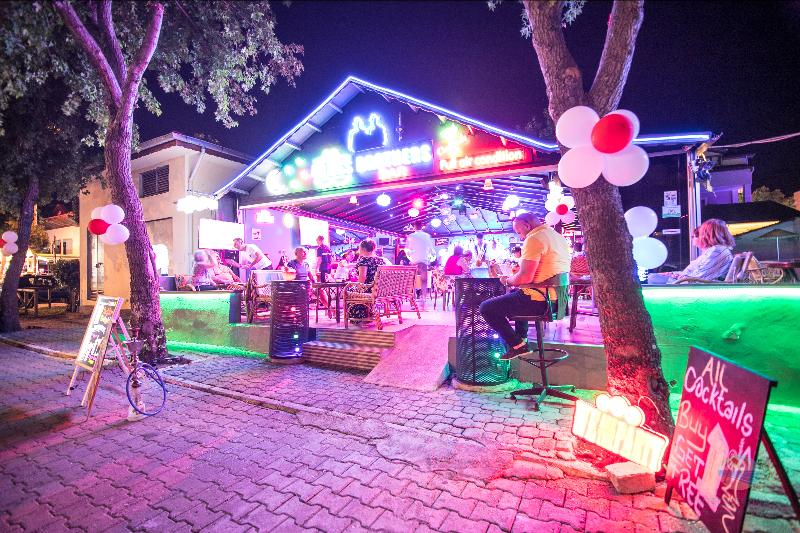 Private - Bar