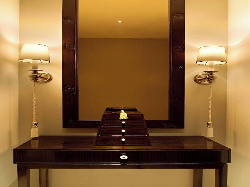 St. Regis Bangkok - Oda