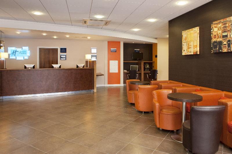 Holiday Inn Express Slough - Lobi