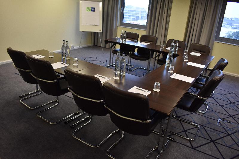 Holiday Inn Express Slough - Toplantı