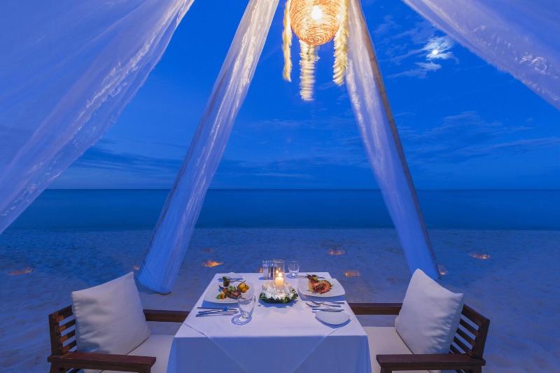 Cape Nidhra Hotel - Restoran