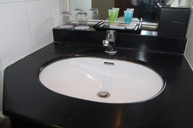 Verwood Surabaya Hotel and Serviced Residence - Oda