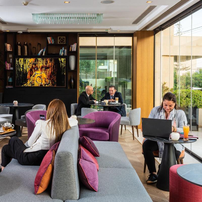 Al Qasr Metropole - Lobi
