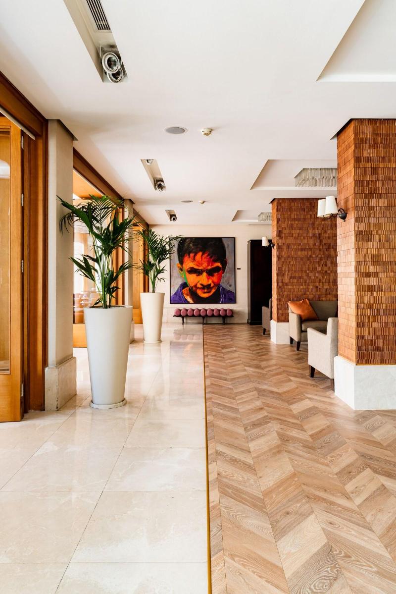 Al Qasr Metropole - Lobi