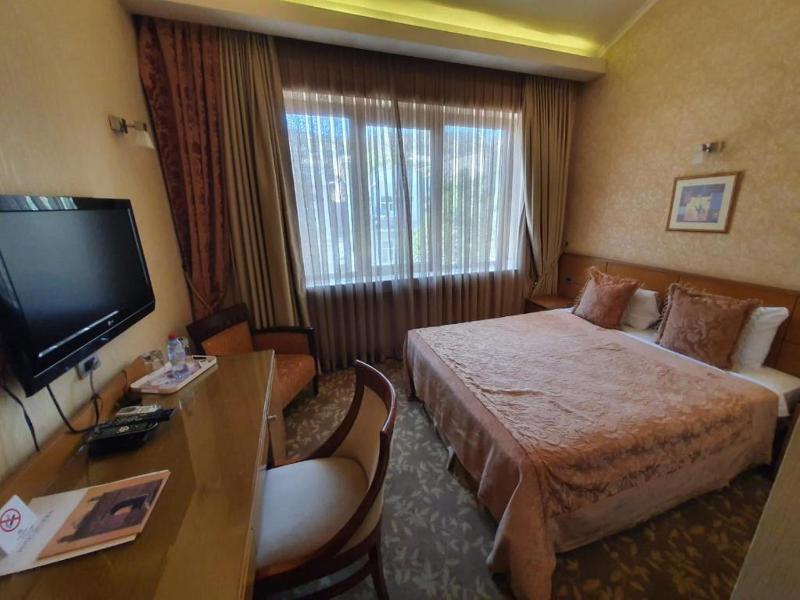 Riviera Hotel - Oda