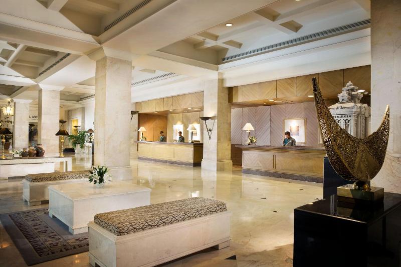 Bumi Surabaya City Resort - Lobi