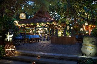 Bumi Surabaya City Resort otel fotoğrafı