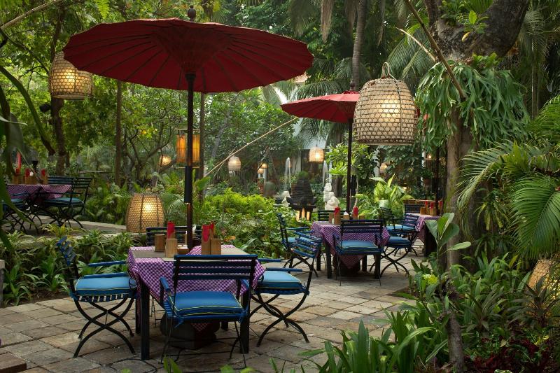 Bumi Surabaya City Resort - Restoran