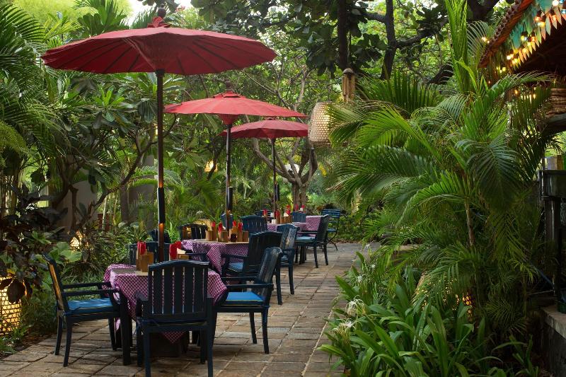 Bumi Surabaya City Resort - Restoran
