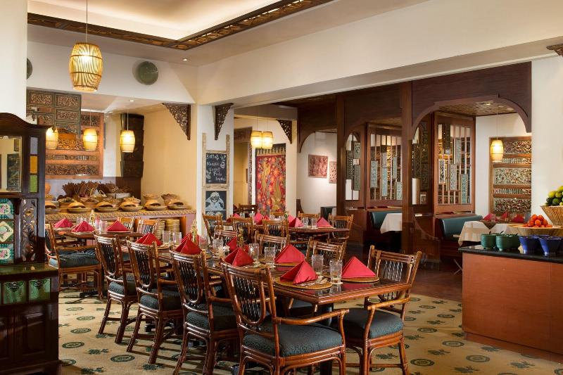 Bumi Surabaya City Resort - Restoran