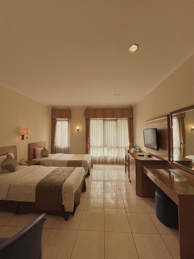 Ahadiat Hotel & Bungalow by ZUZU - Oda