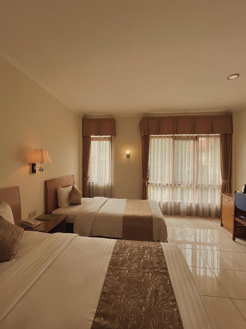 Ahadiat Hotel & Bungalow by ZUZU - Oda