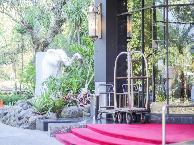 The Amaroossa Hotel - Lobi