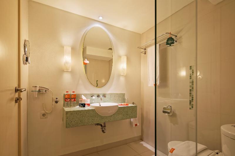 Harris Hotel & Conventions Kelapa Gading - Oda