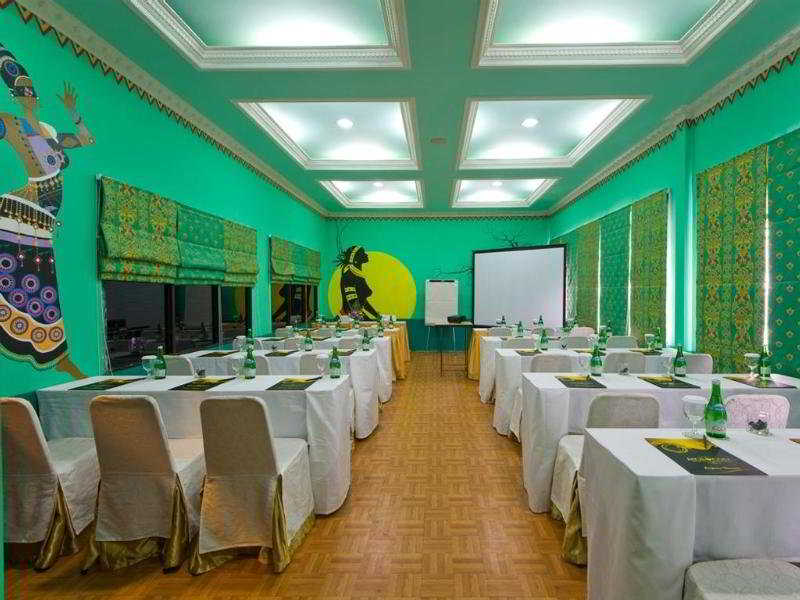 Amos Cozy fotoÄŸrafÄ±