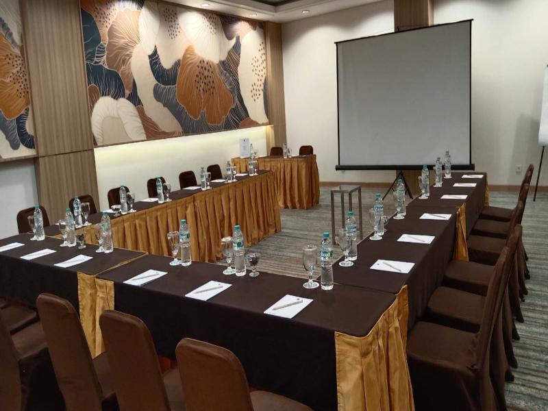 Blue Sky Hotel Pandurata - Genel