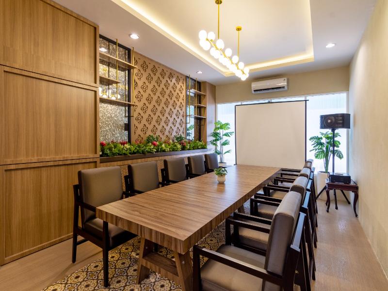 Blue Sky Hotel Pandurata - Genel