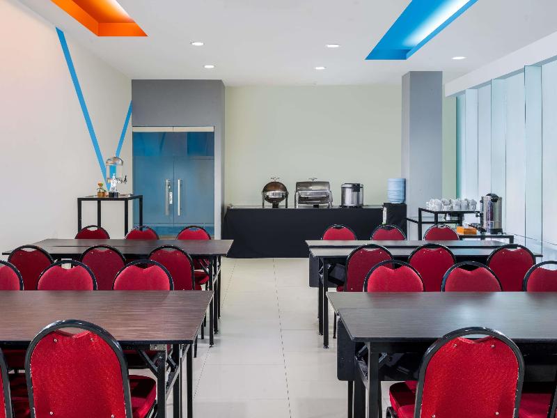 Ibis Budget Jakarta Cikini - Genel