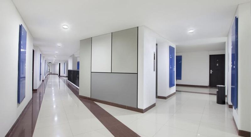 Amaris Hotel Bandara Soekarno Hatta - Lobi
