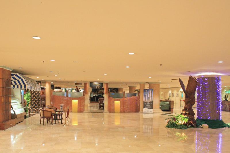 Tunjungan Hotel - Lobi