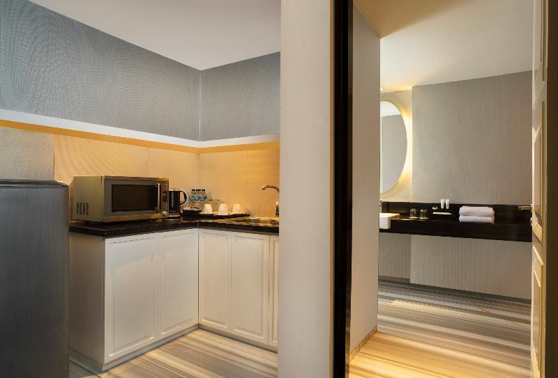 ARTOTEL TS Suites Surabaya - Oda