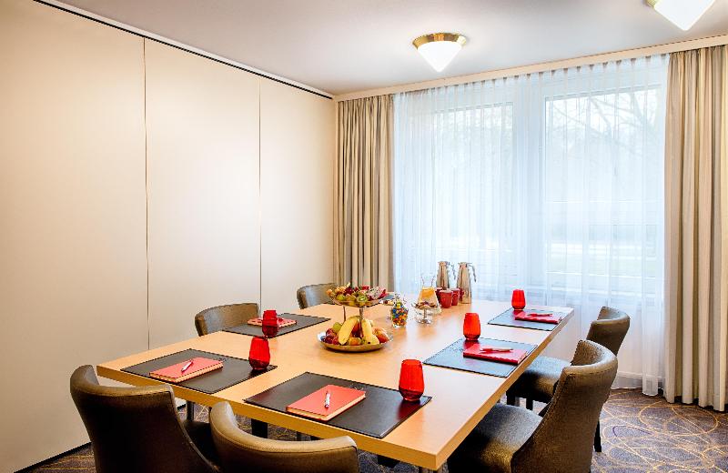 Leonardo Hotel Hamburg City Nord - Toplantı