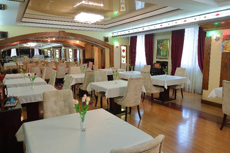 Ganjali Plaza - Restoran