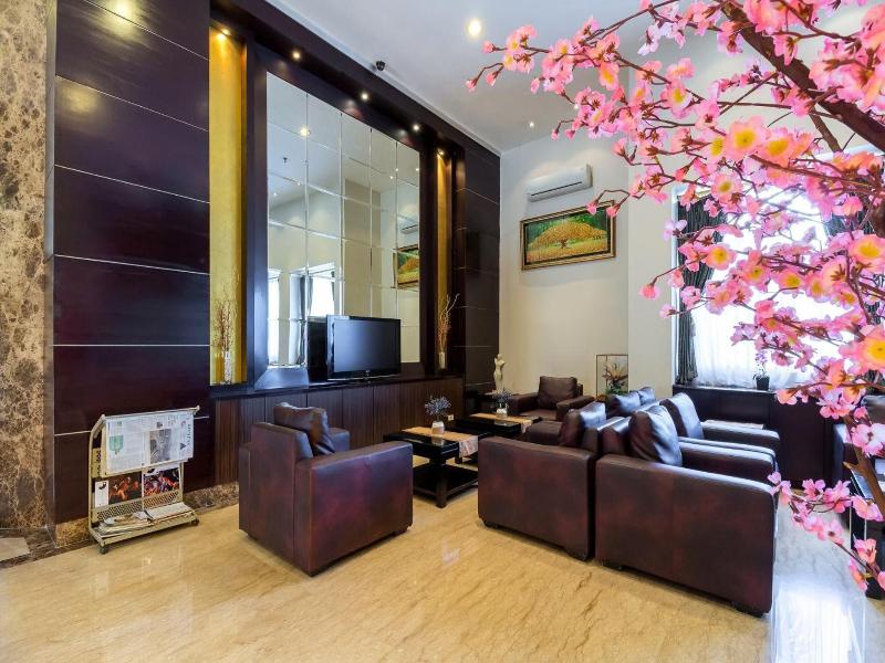 Golden Sky Condotel - Lobi