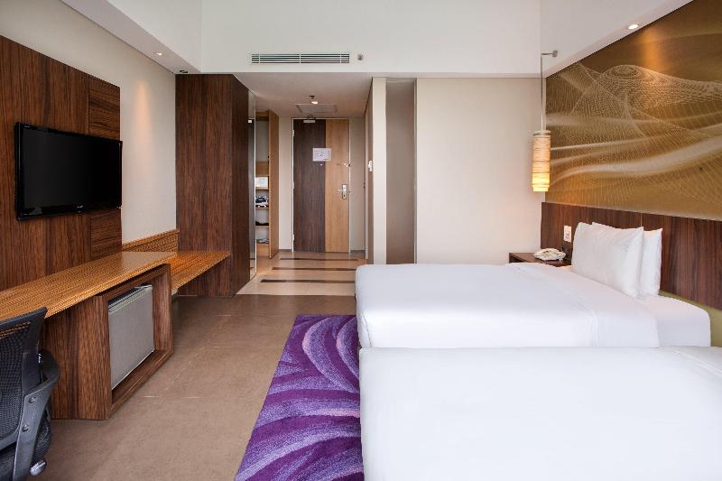 Holiday Inn Bandung Pasteur - Oda