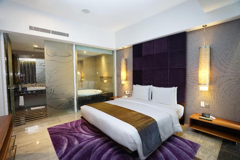 Holiday Inn Bandung Pasteur - Oda