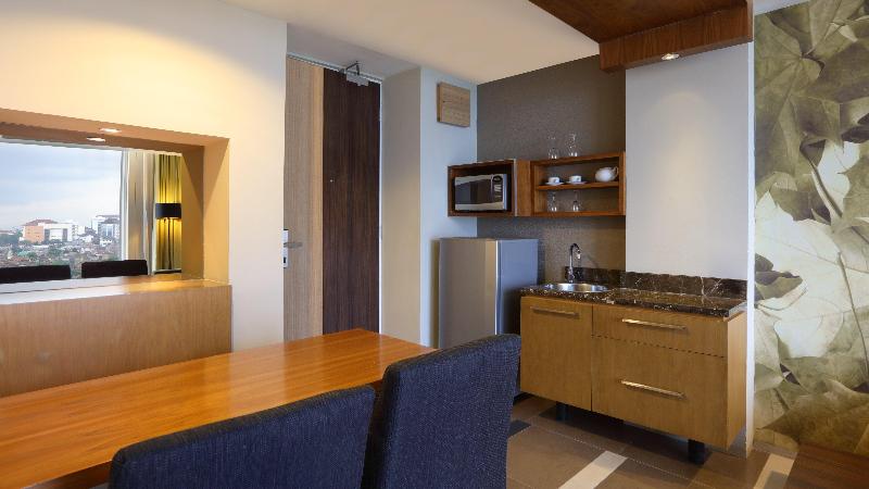 Holiday Inn Bandung Pasteur - Oda