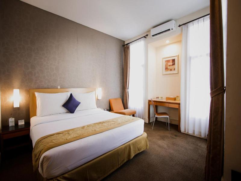 Serela Hotel Riau Bandung - Oda