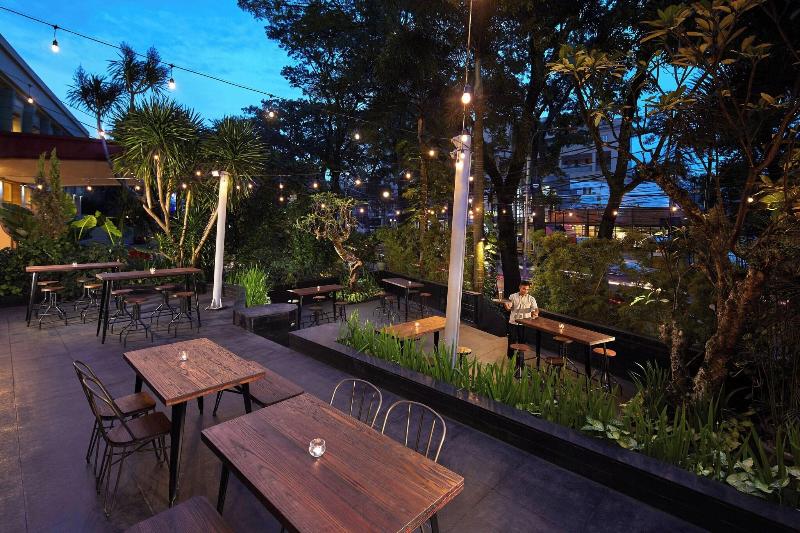 Courtyard Bandung Dago - Teras