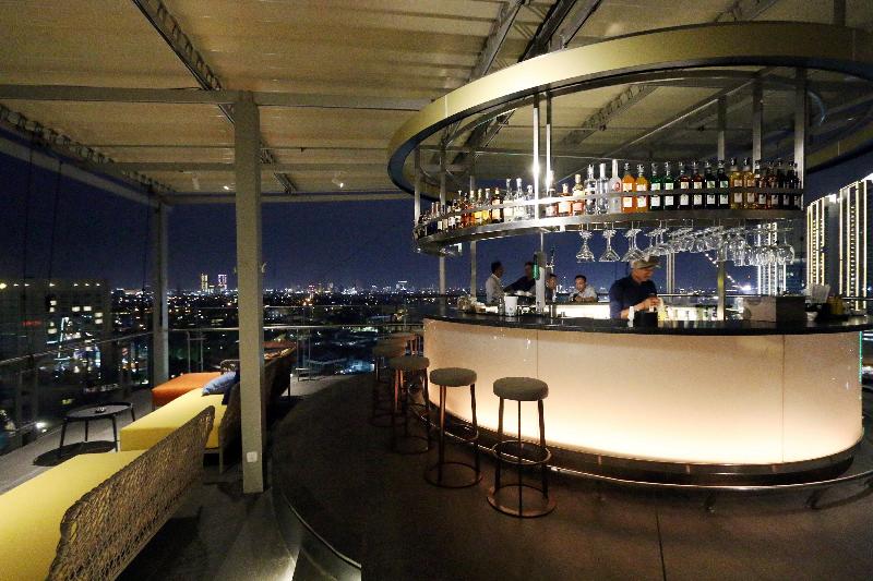 Java Paragon Hotel And Residences Surabaya - Bar