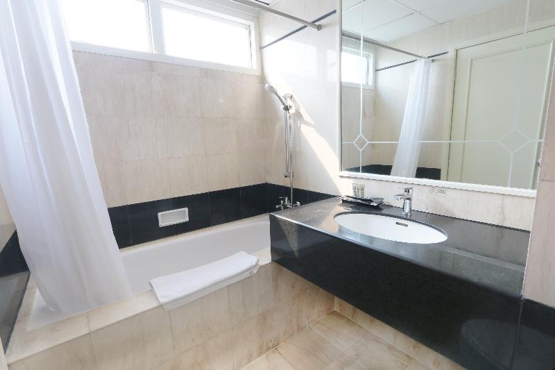 Java Paragon Hotel And Residences Surabaya - Oda