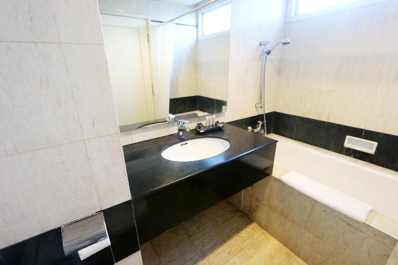 Java Paragon Hotel And Residences Surabaya - Oda