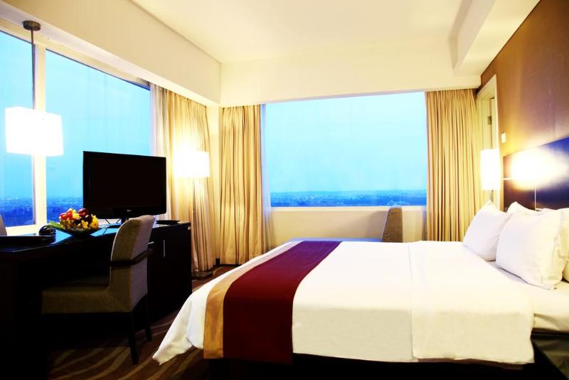 Java Paragon Hotel And Residences Surabaya - Oda