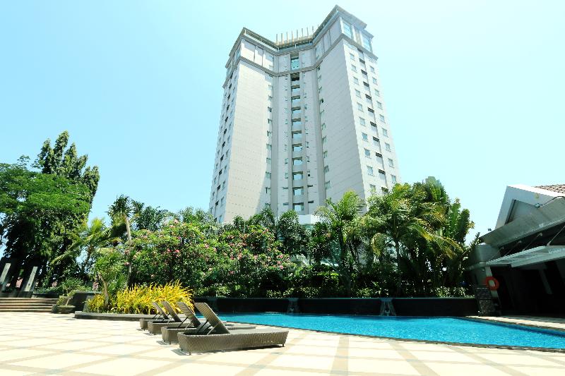 Java Paragon Hotel And Residences Surabaya - Havuz