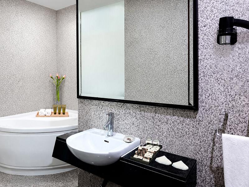 Manhattan Hotel Jakarta - Oda