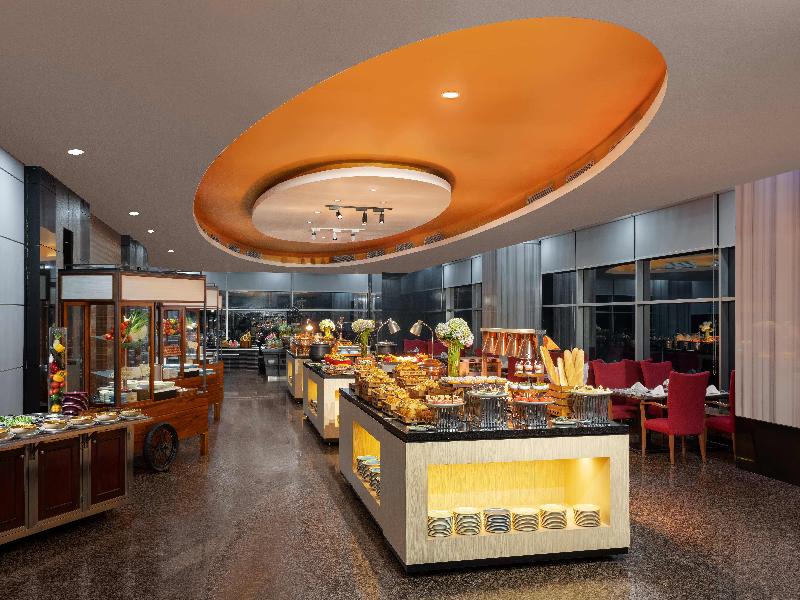 Manhattan Hotel Jakarta - Restoran