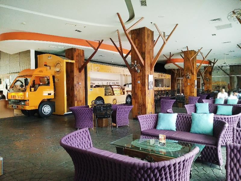 Mercure Surabaya Grand Mirama - Bar