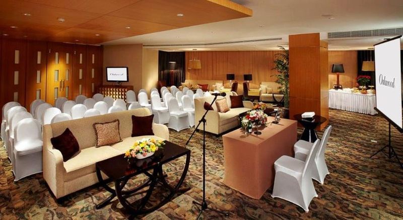 Oakwood Premier Cozmo Jakarta - Toplantı