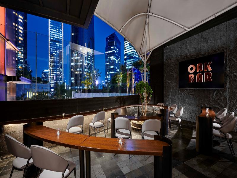 Oakwood Premier Cozmo Jakarta - Restoran