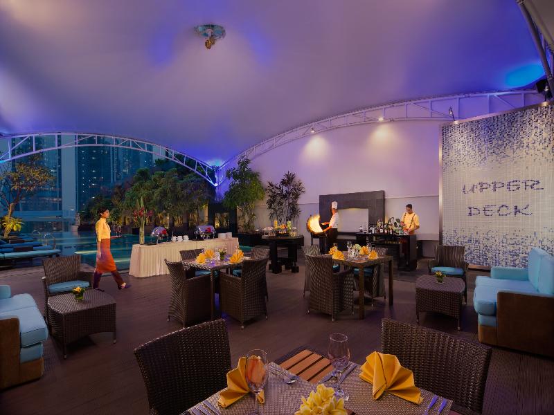 Oakwood Premier Cozmo Jakarta - Restoran